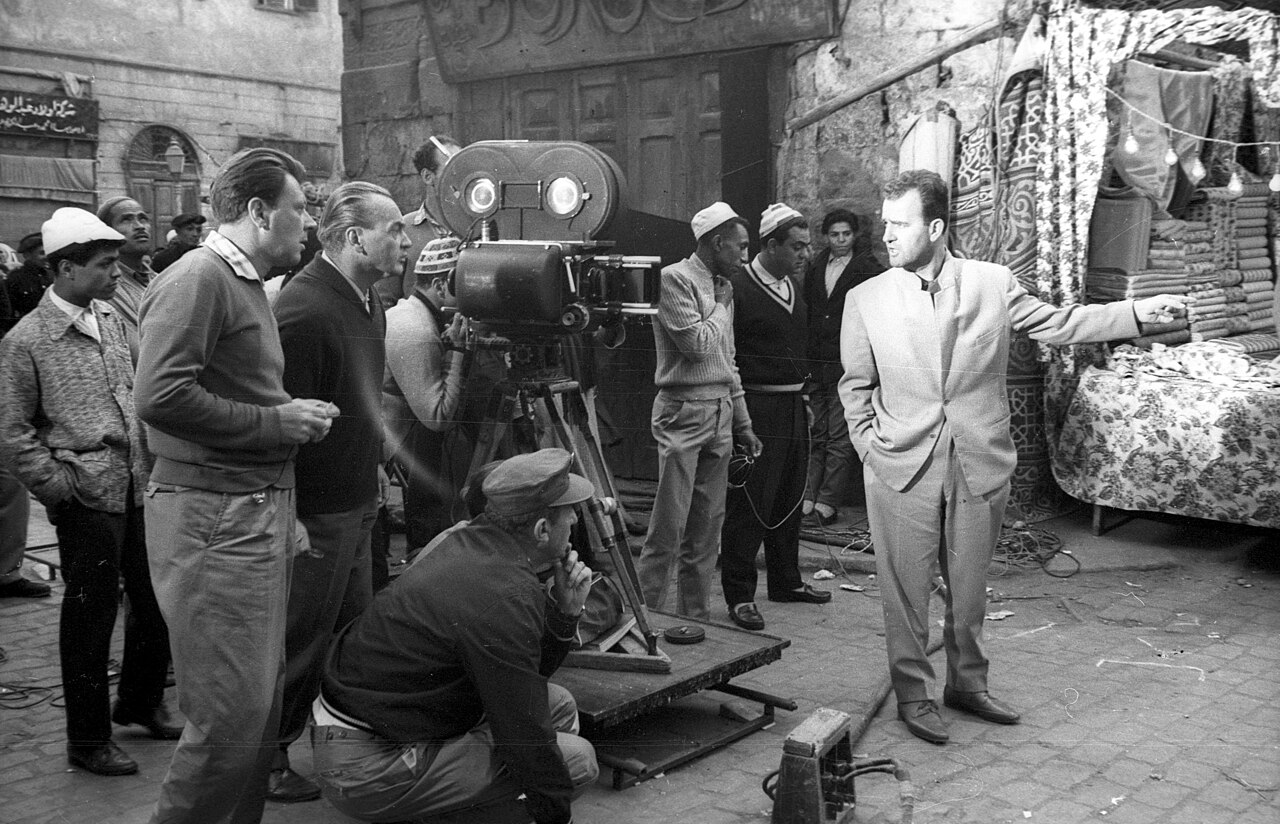 Filmación clásica de cine con cámara profesional